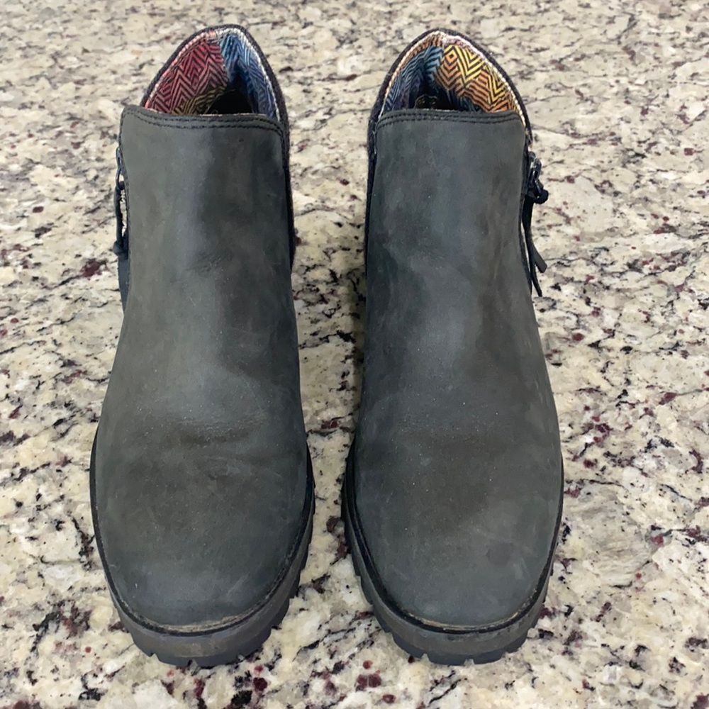 The North Face Brigeton Black Ankle Booties Size 6.5